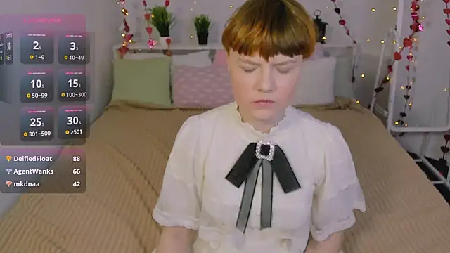 DreamyLuna online show from January 2025 12:06:01 AM