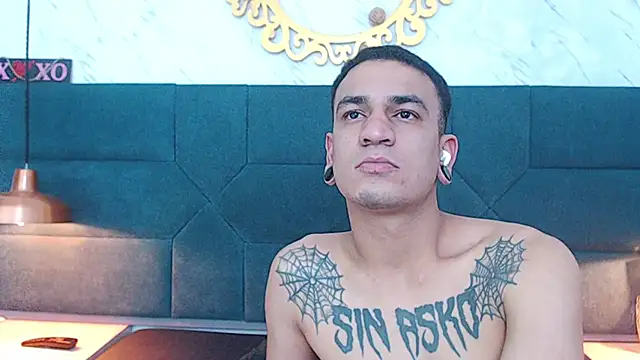 Snapshot of salome_daniel chatting on October 2025 07:38:01 PM salome daniel online show from October 2025 07:38:01 PM