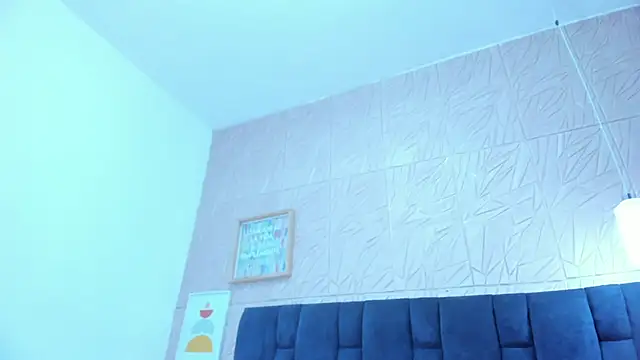 Snapshot of Melody_Megann chatting on January 2025 07:27:02 PM Melody Megann online show from January 2025 07:27:02 PM