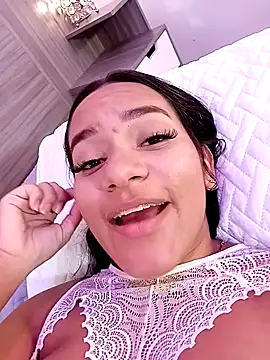 AmaraVelez online show from January 2025 05:05:01 PM