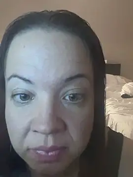 theyluvvus76 online show from February 2026 08:07:01 AM