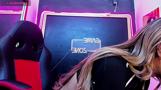 Isabella stanford2 online show from October 2025 11:20:02 AM