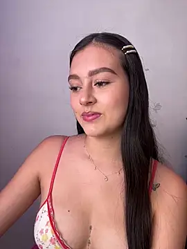 Snapshot of kanne_mia chatting on February 2025 08:25:01 PM kanne mia online show from February 2025 08:25:01 PM