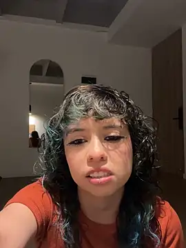 Snapshot of Sweet_Chaos chatting on February 2026 10:21:01 PM Sweet Chaos online show from February 2026 10:21:01 PM