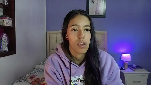 stephania t online show from April 2026 04:09:01 PM