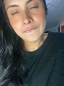 Snapshot of Effyvice13 chatting on October 2025 02:45:02 AM Effyvice13 online show from October 2025 02:45:02 AM