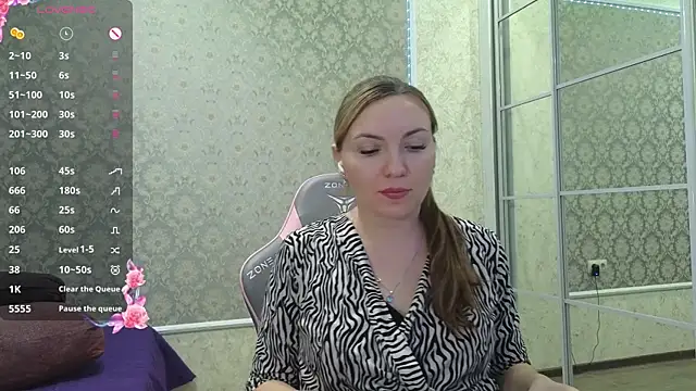 Snapshot of -DIVORA- chatting on March 2025 01:56:02 PM -DIVORA- online show from March 2025 01:56:02 PM