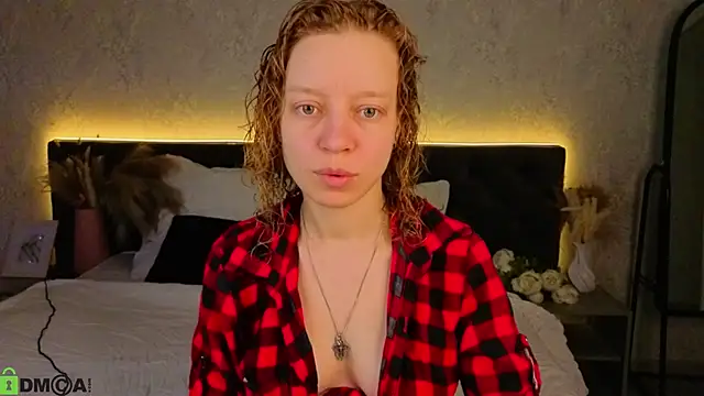 Michelle Blond online show from March 2026 08:20:02 AM