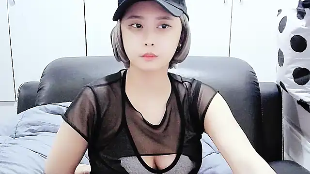 yourz tw online show from November 2025 02:09:02 PM