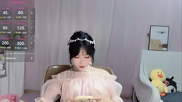 LaoSHI-999 online show from October 2025 11:11:01 AM