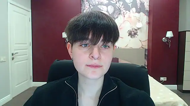 Snapshot of EmiliaYours chatting on March 2025 04:30:02 PM EmiliaYours online show from March 2025 04:30:02 PM