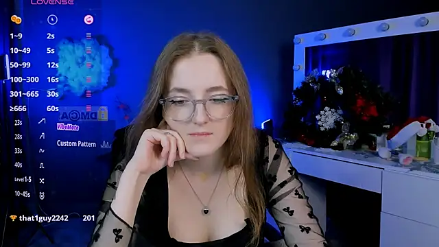 Snapshot of luna_berryy chatting on January 2025 03:23:02 AM luna berryy online show from January 2025 03:23:02 AM