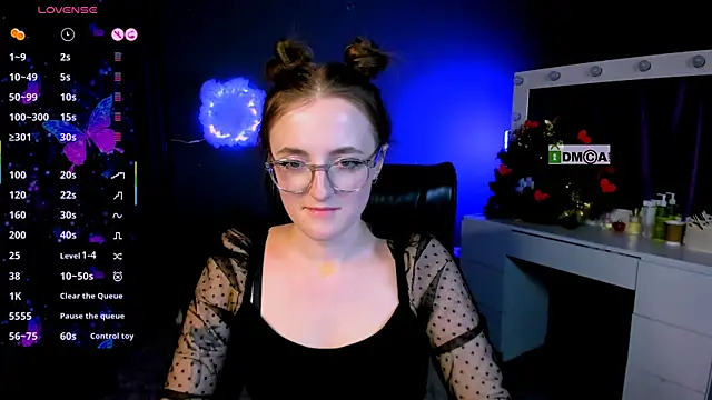 Snapshot of luna_berryy chatting on February 2025 05:33:02 AM luna berryy online show from February 2025 05:33:02 AM