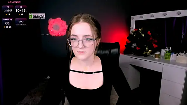 Snapshot of luna_berryy chatting on February 2025 08:25:02 PM luna berryy online show from February 2025 08:25:02 PM