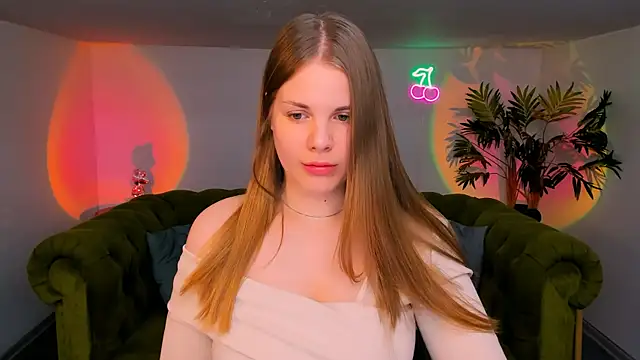 holy kitty online show from October 2025 06:11:01 AM