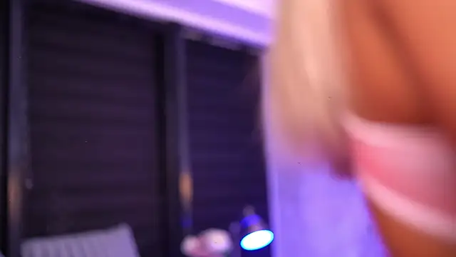 Snapshot of Candy_Ivy chatting on February 2025 01:03:02 AM Candy Ivy online show from February 2025 01:03:02 AM