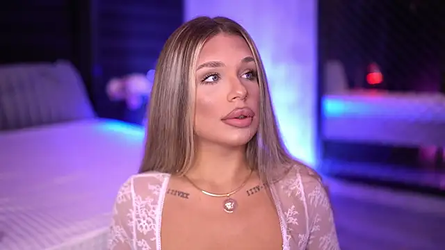 Snapshot of Candy_Ivy chatting on February 2025 07:36:01 PM Candy Ivy online show from February 2025 07:36:01 PM