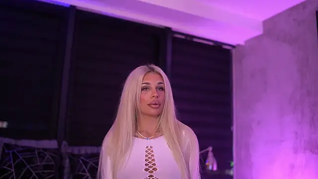 Snapshot of Candy_Ivy chatting on September 2025 05:24:02 PM Candy Ivy online show from September 2025 05:24:02 PM