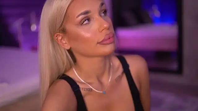 Snapshot of Candy_Ivy chatting on September 2025 05:37:01 PM Candy Ivy online show from September 2025 05:37:01 PM