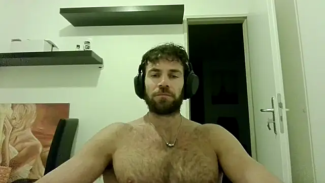 alpha-hunk online show from October 2025 07:25:01 PM