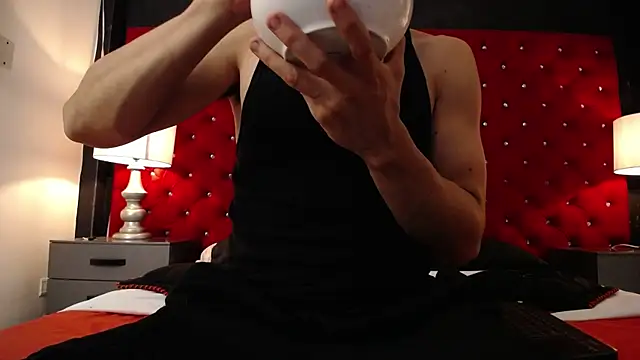 Snapshot of Sr_Magnus_ chatting on February 2026 07:40:01 AM Sr Magnus online show from February 2026 07:40:01 AM