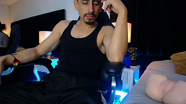 Snapshot of Sr_Magnus_ chatting on March 2026 04:05:01 AM Sr Magnus online show from March 2026 04:05:01 AM