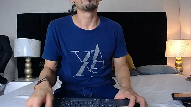 Snapshot of Sr_Magnus_ chatting on March 2026 09:25:01 AM Sr Magnus online show from March 2026 09:25:01 AM