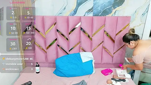 Snapshot of collegepawglovedaddy chatting on November 2025 12:31:02 AM collegepawglovedaddy online show from November 2025 12:31:02 AM