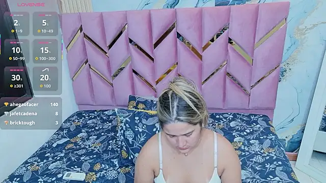 Snapshot of collegepawglovedaddy chatting on November 2025 07:40:03 PM collegepawglovedaddy online show from November 2025 07:40:03 PM