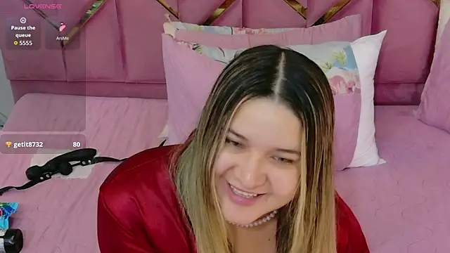 collegepawglovedaddy online show from May 2026 11:33:01 PM