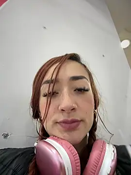 ariiel  online show from December 2024 02:16:02 PM