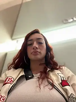 ariiel  online show from May 2026 10:37:02 PM