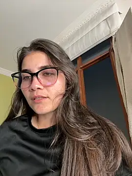 aurora divine online show from December 2025 10:51:01 PM