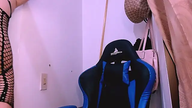 Snapshot of bubble_red chatting on February 2026 02:17:02 AM bubble red online show from February 2026 02:17:02 AM