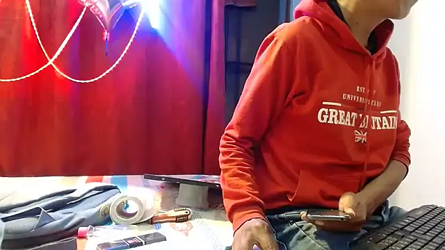 dani07- online show from October 2025 12:47:02 AM