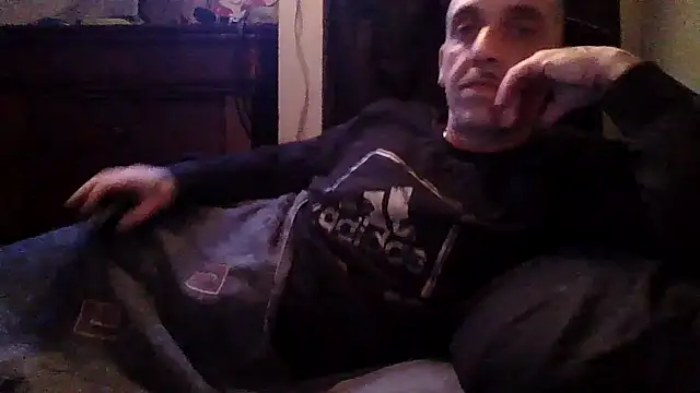 Snapshot of CandiedPompano chatting on October 2025 04:15:02 PM CandiedPompano online show from October 2025 04:15:02 PM