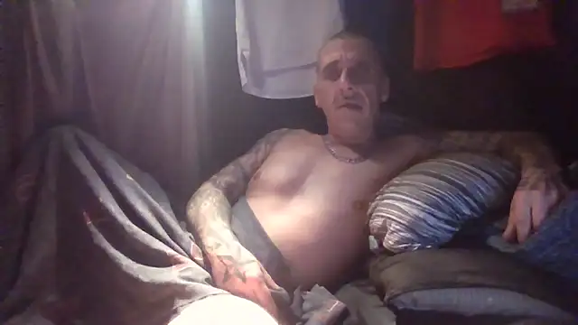 Snapshot of CandiedPompano chatting on October 2025 05:00:01 PM CandiedPompano online show from October 2025 05:00:01 PM