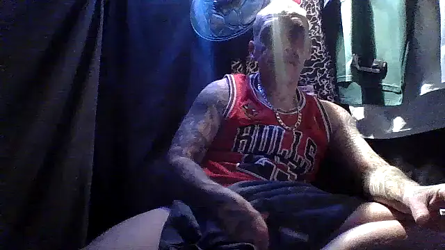 Snapshot of CandiedPompano chatting on October 2025 06:11:02 AM CandiedPompano online show from October 2025 06:11:02 AM