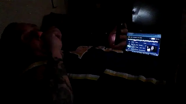 Snapshot of CandiedPompano chatting on October 2025 04:26:01 AM CandiedPompano online show from October 2025 04:26:01 AM