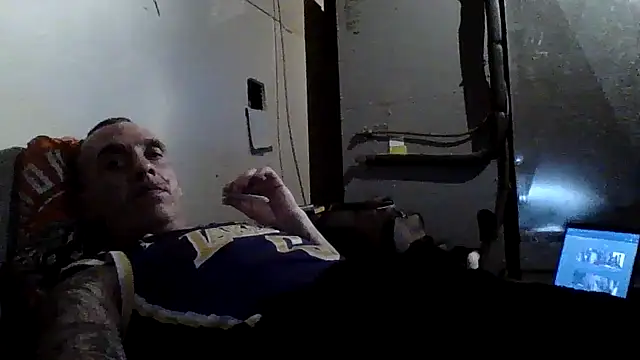 Snapshot of CandiedPompano chatting on October 2025 03:29:02 AM CandiedPompano online show from October 2025 03:29:02 AM