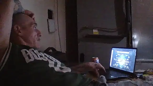 Snapshot of CandiedPompano chatting on October 2025 09:30:01 PM CandiedPompano online show from October 2025 09:30:01 PM