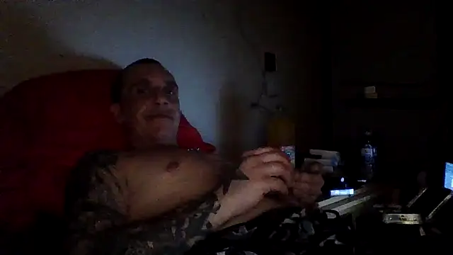 Snapshot of CandiedPompano chatting on November 2025 03:45:02 AM CandiedPompano online show from November 2025 03:45:02 AM