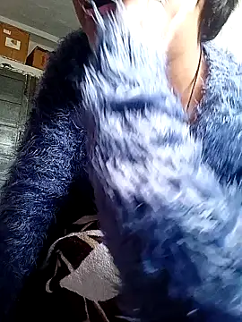 ruhi2003 online show from December 2024 04:47:01 AM