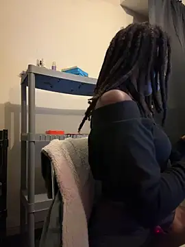 choclatepeaach online show from November 2025 12:42:02 AM