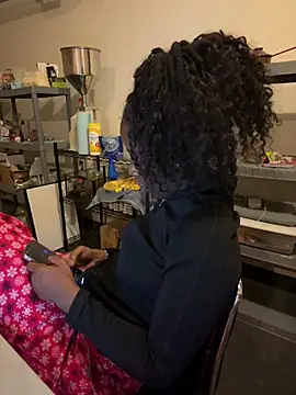 choclatepeaach online show from January 2026 02:28:01 AM