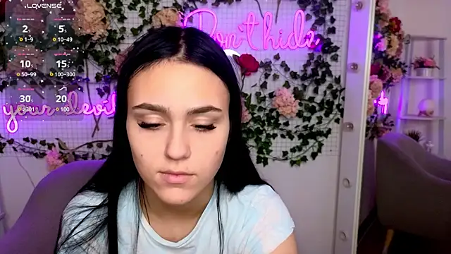 CooperAllana online show from December 2024 07:43:01 AM