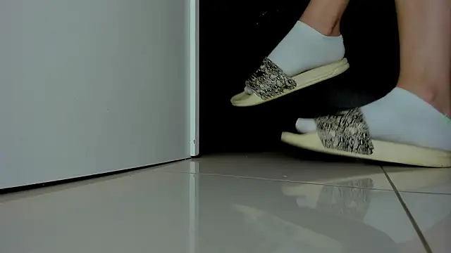 sherilkwang19tv online show from October 2025 12:08:02 AM