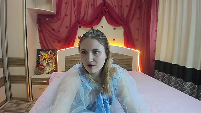 Miss Elsa  online show from March 2026 04:29:01 AM