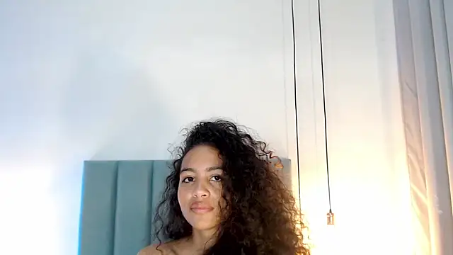 Snapshot of AntonellaHall_ chatting on January 2025 05:56:01 PM AntonellaHall online show from January 2025 05:56:01 PM