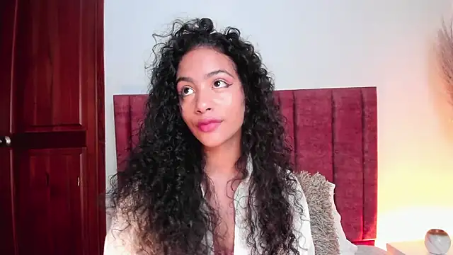 Snapshot of AntonellaHall_ chatting on September 2025 12:18:02 PM AntonellaHall online show from September 2025 12:18:02 PM